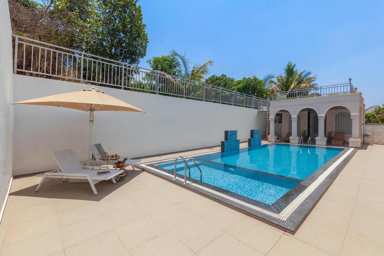 Bellevue Palace By Stayvista - Lavish Abode With A Pool, Landscaped Lawn, Gazebo & Adventure Activities Nāsik Eksteriør bilde
